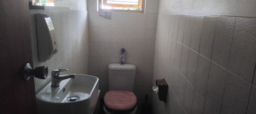 4 Bedroom Property for Sale in Kaffrarian Heights Eastern Cape